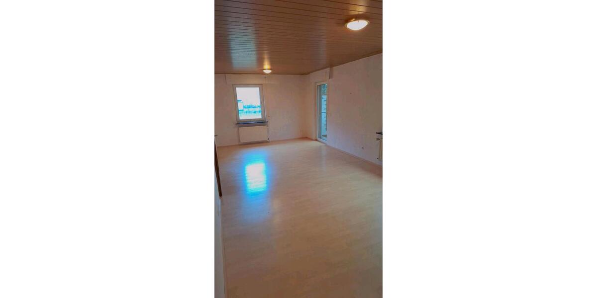 Erdgeschoßwohnung Windeck - 2 Zimmer, 65 m&sup2;, 650&euro; | Angebot:25960271