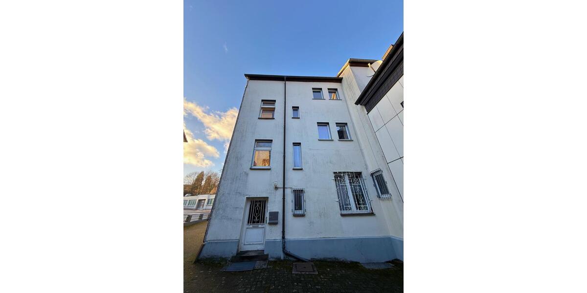 Etagenwohnung Meinerzhagen - 3 Zimmer, 100 m&sup2;, 1.000&euro; | Angebot:24330086