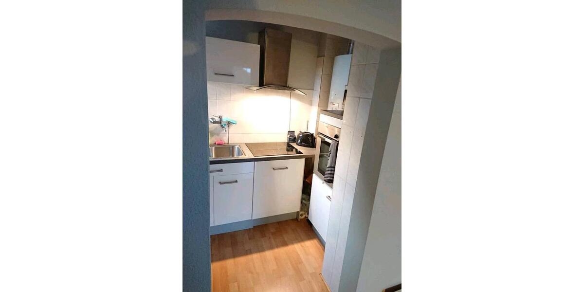 Dachgeschoßwohnung Wermelskirchen - 3.5 Zimmer, 60 m&sup2;, 128.000&euro; | Angebot:27496422