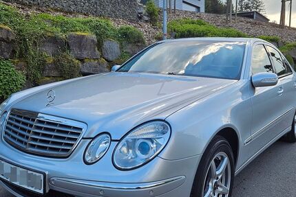 Mercedes-Benz E 240 158.680 km 4.890 &euro; Attendorn 57439