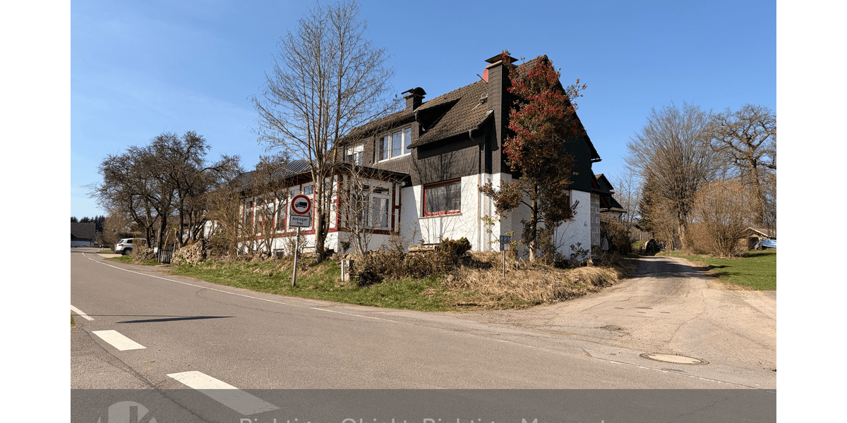 Einfamilienhaus Meinerzhagen - 7 Zimmer, 179 m&sup2;, 219.000&euro; | Angebot:26084672