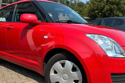 Suzuki Swift 110.000 km 3.249 &euro; Gummersbach (Zwischen Toom Markt und ATU) 51645