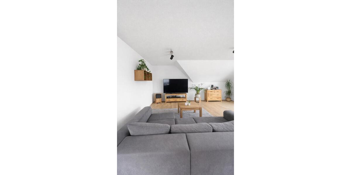 Dachgeschoßwohnung Etzbach - 3 Zimmer, 98 m&sup2;, 690&euro; | Angebot:25965340