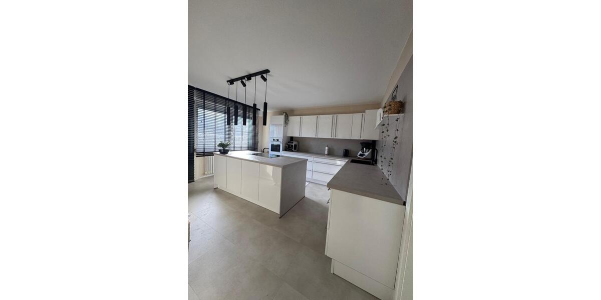 Einfamilienhaus Werdohl - 8 Zimmer, 221 m&sup2;, 349.000&euro; | Angebot:24695271