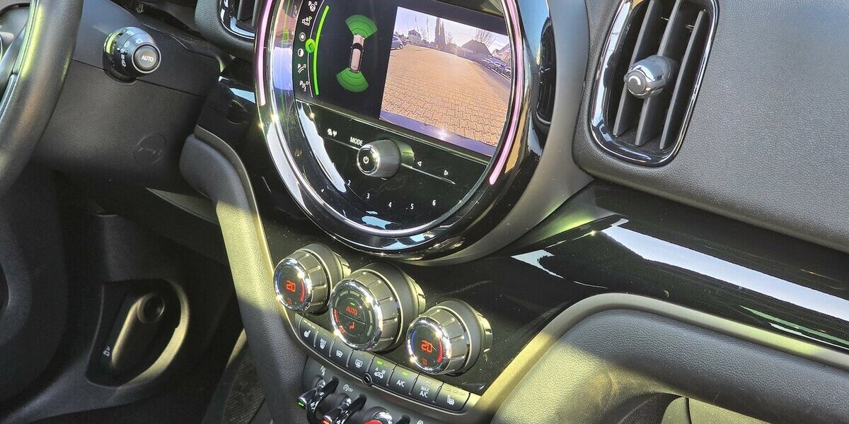 Mini Cooper S Countryman Automatik|LED|Kamera|Panorma 79.798 km 23.900 &euro; Wermelskirchen 42929