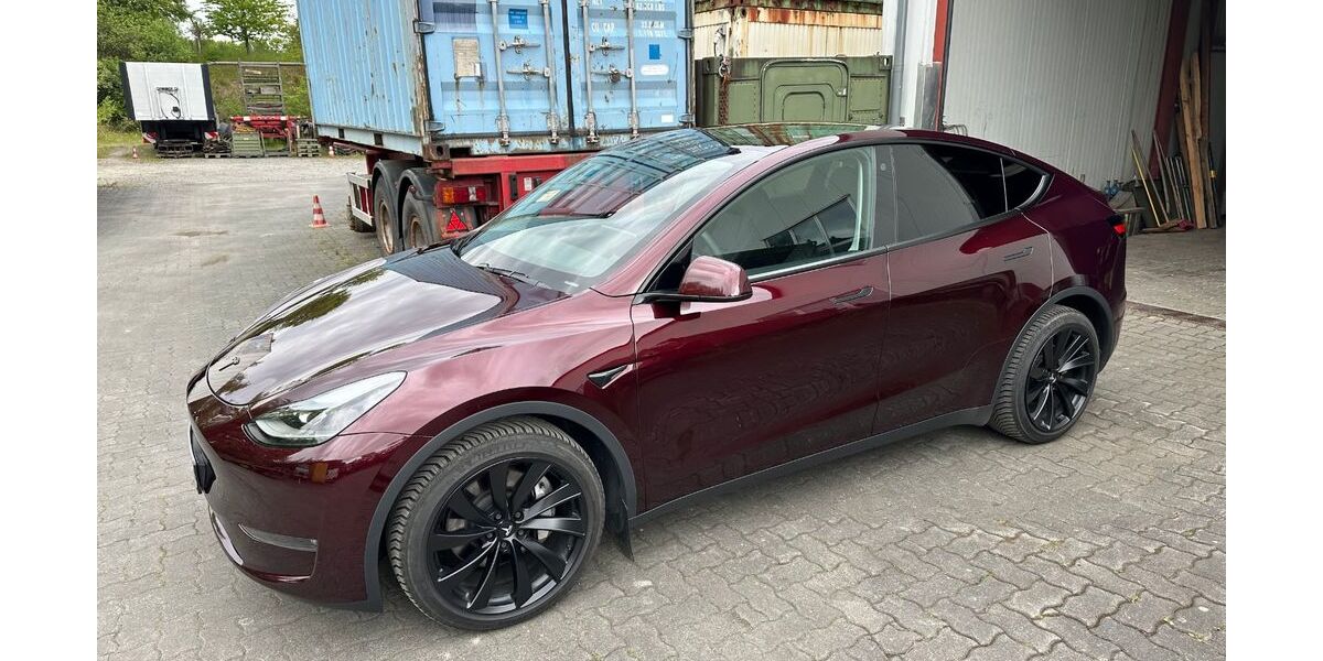 Tesla Model Y 60.704 km 36.890 &euro; Gummersbach 51643