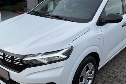Dacia Sandero 1.190 km 16.222 &euro; Radevormwald 42477