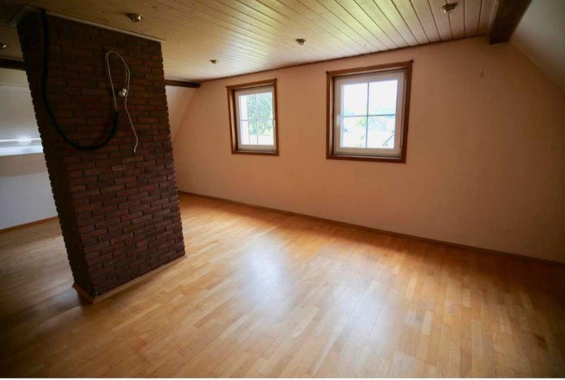 Mehrfamilienhaus, Wohnhaus Kürten - 9 Zimmer, 246 m&sup2;, 550.000&euro; | Angebot:25477902