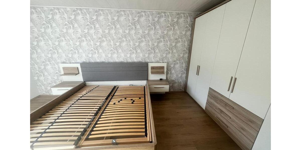 Etagenwohnung Windeck - 5 Zimmer, 125 m&sup2;, 1.000&euro; | Angebot:26051271