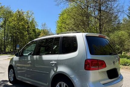VW Touran 286.000 km 4.500 &euro; Engelskirchen 51766