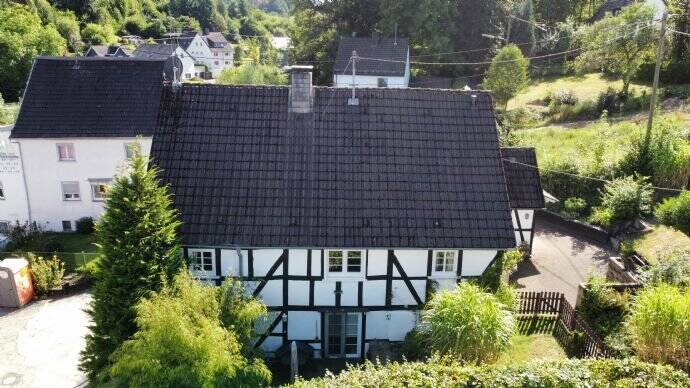 Einfamilienhaus Gummersbach Rospe - 1 Zimmer, 202 m&sup2;, 350.000&euro; | Angebot:25666264