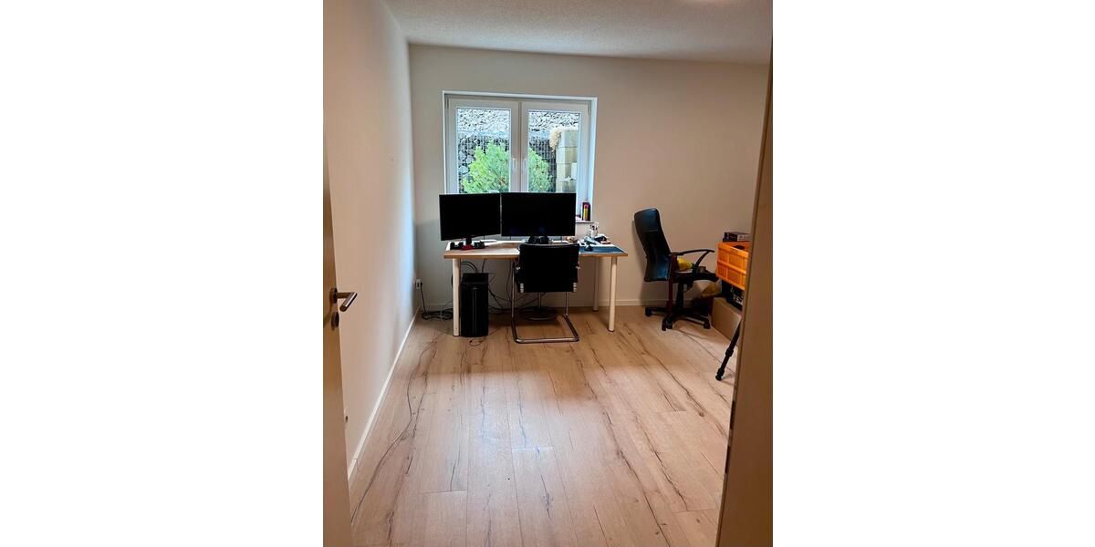 Erdgeschoßwohnung Wenden - 2 Zimmer, 93 m&sup2;, 800&euro; | Angebot:25972342