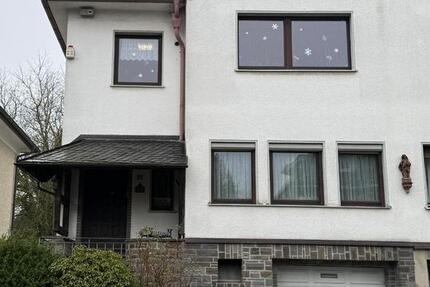 Haus Waldbröl - 8 Zimmer, 183 m&sup2;, 299.000&euro; | Angebot:25830564