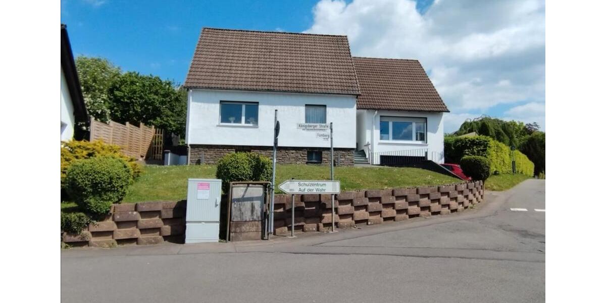 Einfamilienhaus Meinerzhagen - 7 Zimmer, 176 m&sup2;, 1.320&euro; | Angebot:26623940