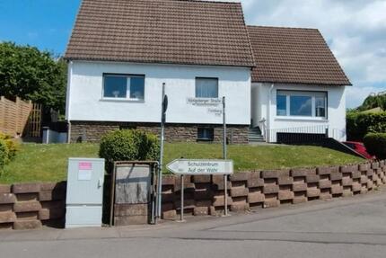 Haus Meinerzhagen - 7 Zimmer, 176 m&sup2;, 1.320&euro; | Angebot:26623940