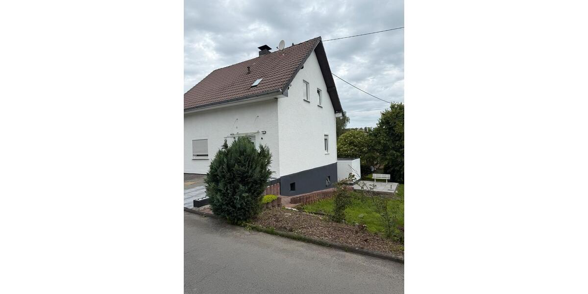 Mehrfamilienhaus, Wohnhaus Reichshof - 5 Zimmer, 135 m&sup2;, 260.000&euro; | Angebot:27244444
