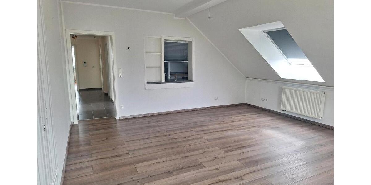 Einfamilienhaus Wenden - 7 Zimmer, 217 m&sup2;, 499.000&euro; | Angebot:25839879