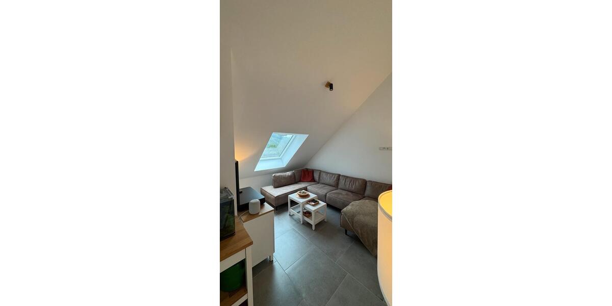 Dachgeschoßwohnung Gummersbach Berstig Süd - 3 Zimmer, 80 m&sup2;, 1.385&euro; | Angebot:27542049