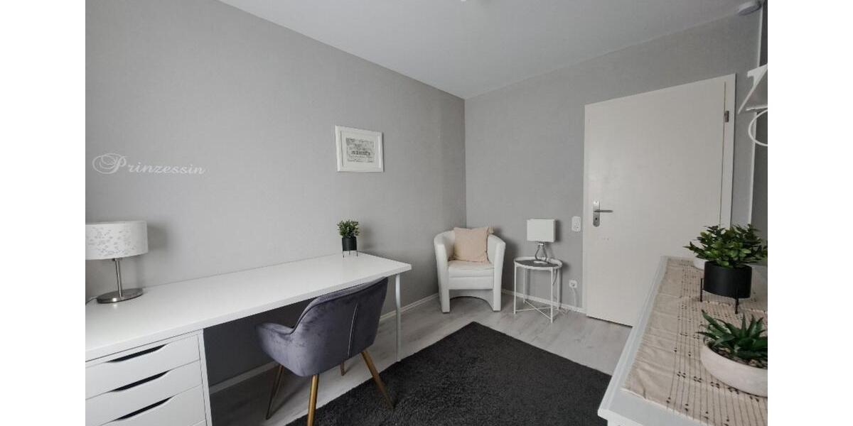 Einfamilienhaus Gummersbach Hepel - 8 Zimmer, 209 m&sup2;, 440.000&euro; | Angebot:25813938