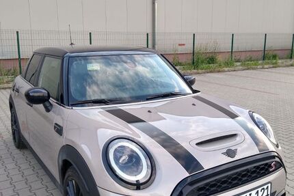 Mini Cooper SE 28.000 km 25.999 &euro; Engelskirchen 51766