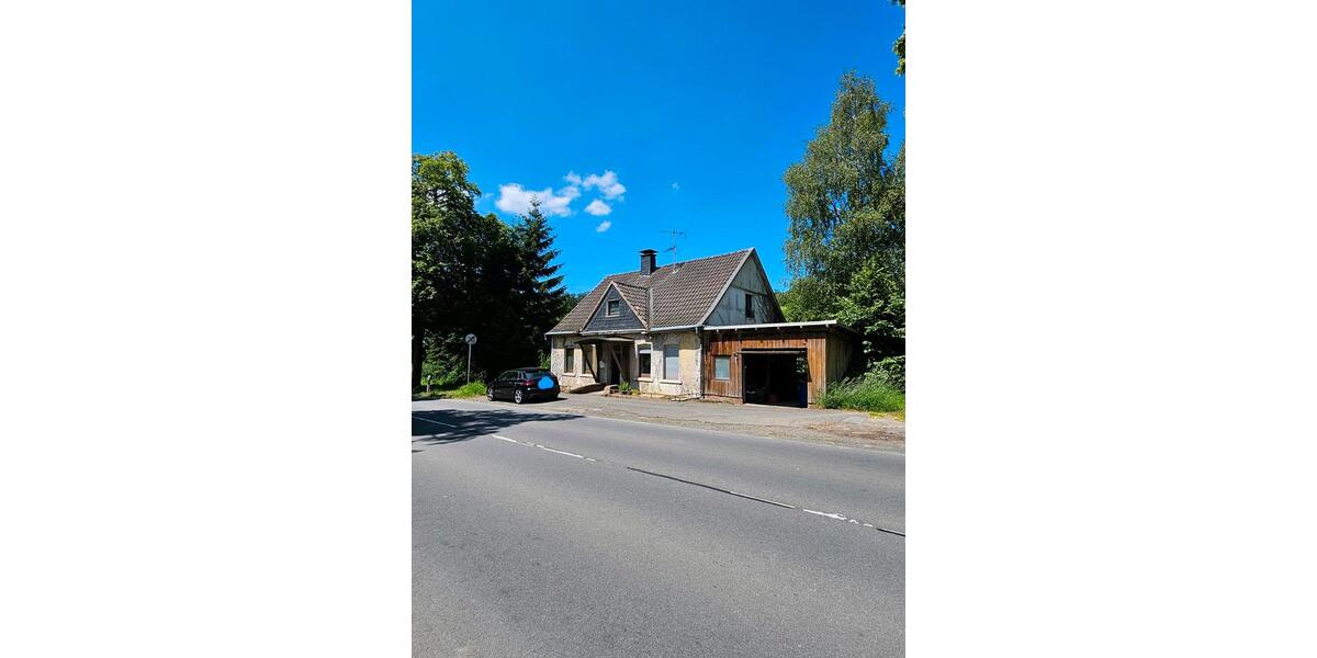 Einfamilienhaus Wipperfürth - 8 Zimmer, 170 m&sup2;, 210.000&euro; | Angebot:23712641