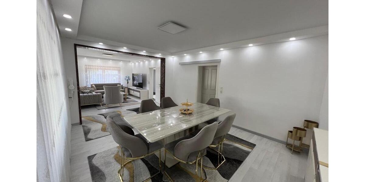 Einfamilienhaus Wissen - 7 Zimmer, 157 m&sup2;, 350.000&euro; | Angebot:25788027