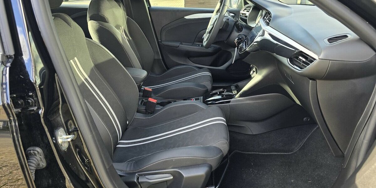 Opel Corsa GS Automatik|Winterpaket|ACC|Kamera 17.762 km 18.850 &euro; Wermelskirchen 42929