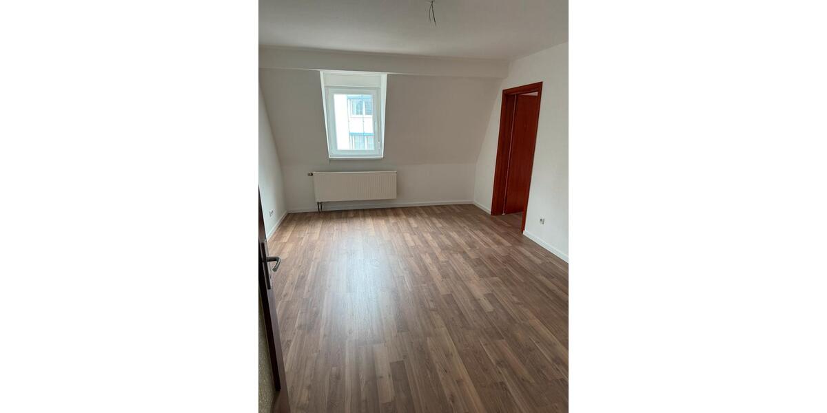 Etagenwohnung Waldbröl - 3 Zimmer, 82 m&sup2;, 700&euro; | Angebot:25764263