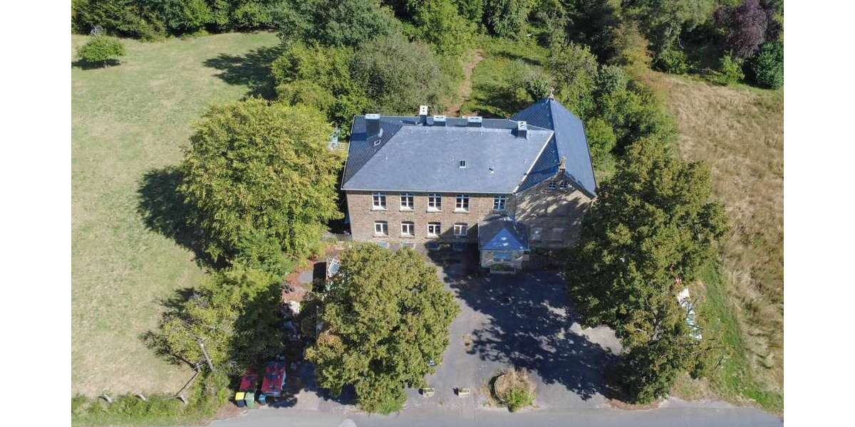 Einfamilienhaus Eitorf - 11 Zimmer, 301 m&sup2;, 449.000&euro; | Angebot:27351176