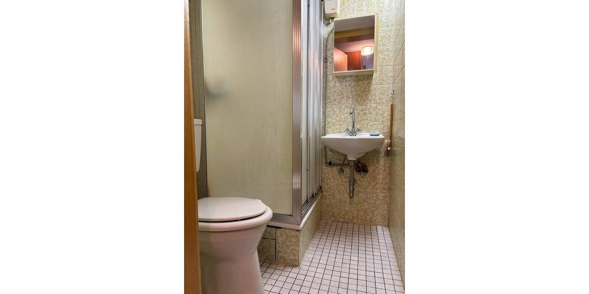 Einfamilienhaus Wissen - 6 Zimmer, 186 m&sup2;, 175.000&euro; | Angebot:25738109