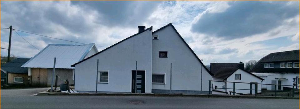 Reihenhaus Wiehl - 6 Zimmer, 150 m&sup2;, 140.000&euro; | Angebot:27083646