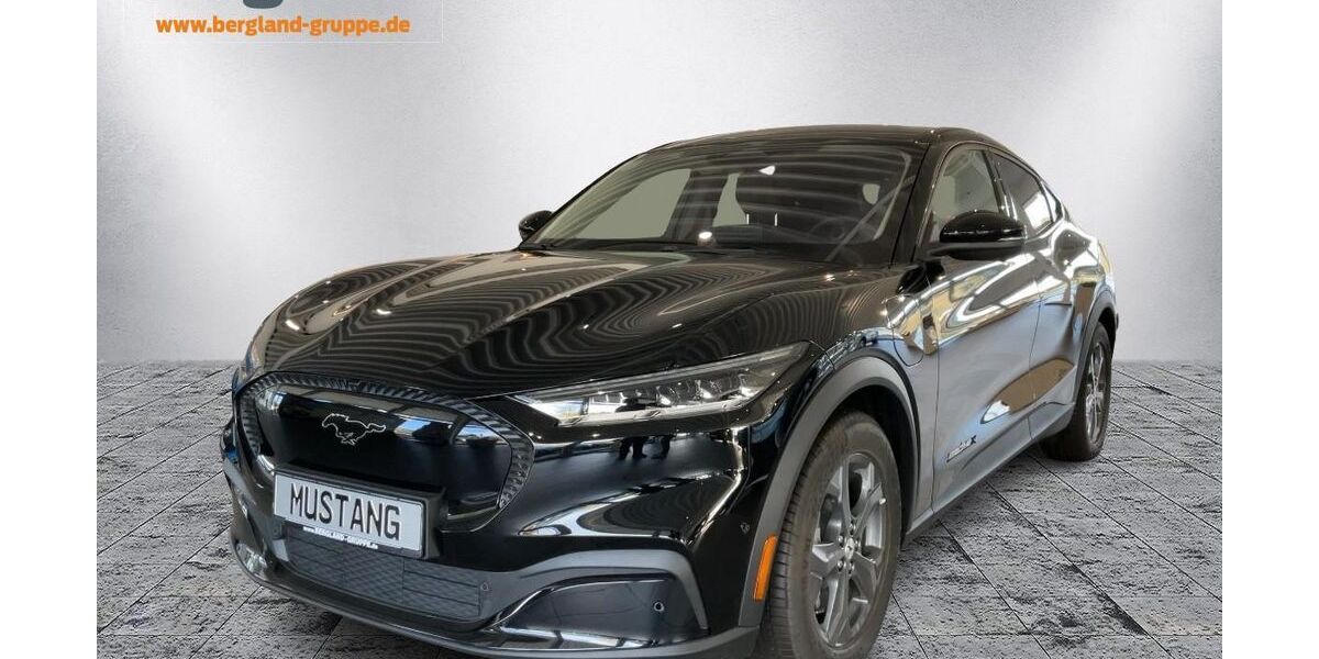 Ford Mustang Mach-E 4.000 km 41.290 &euro; Bergneustadt 51702