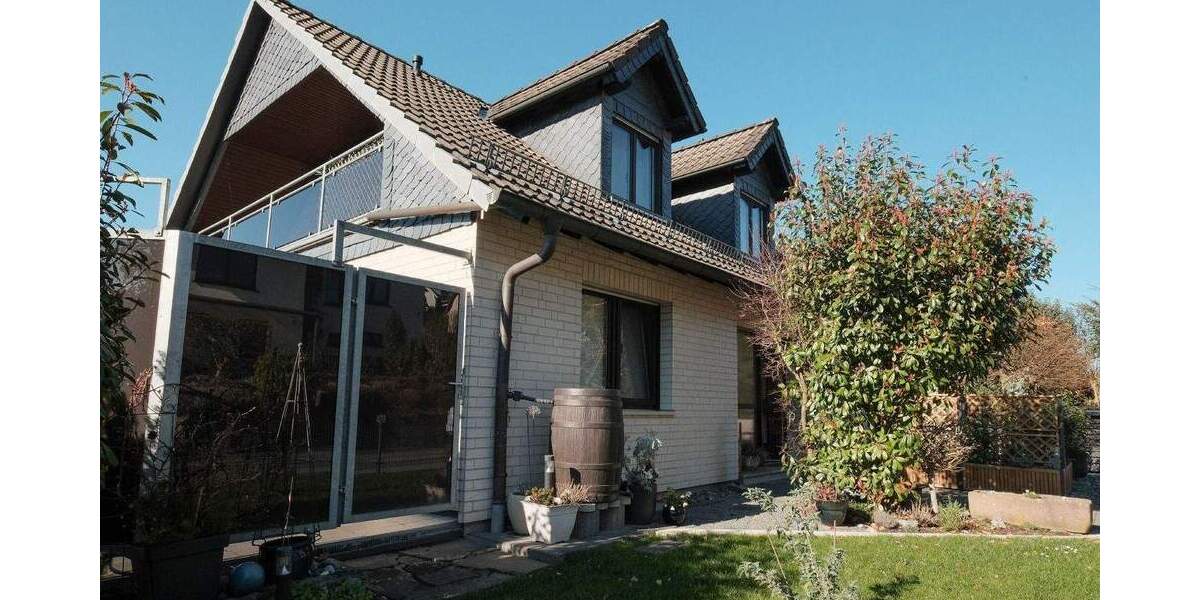 Einfamilienhaus Engelskirchen Ründeroth - 6 Zimmer, 140 m&sup2;, 465.000&euro; | Angebot:25814027