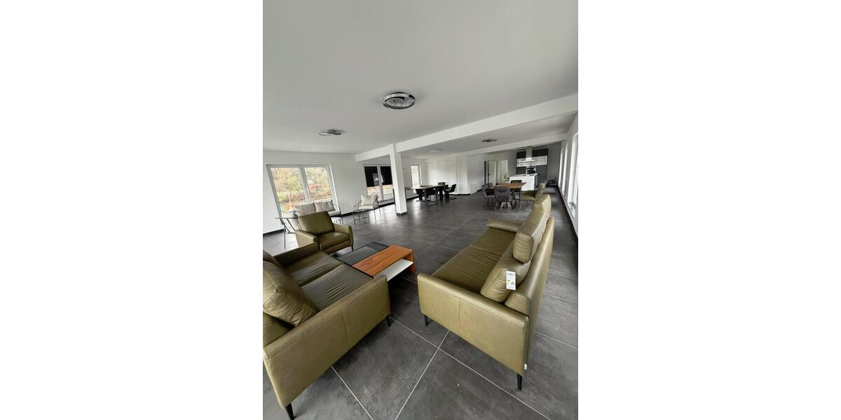 Einfamilienhaus Gummersbach Berstig Süd - 2 Zimmer, 200 m&sup2;, 1.720&euro; | Angebot:26660197