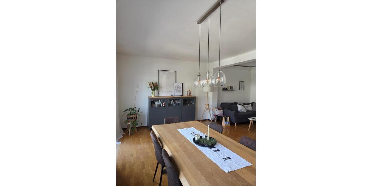 Etagenwohnung Engelskirchen - 4 Zimmer, 100 m&sup2;, 750&euro; | Angebot:25539399