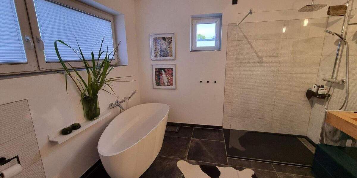 Einfamilienhaus Nümbrecht - 4 Zimmer, 196 m&sup2;, 745.000&euro; | Angebot:25657478