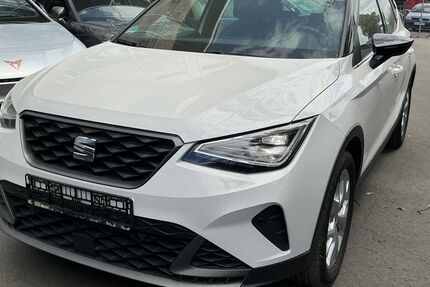 Seat Arona 34.186 km 15.740 &euro; Eitorf 53783