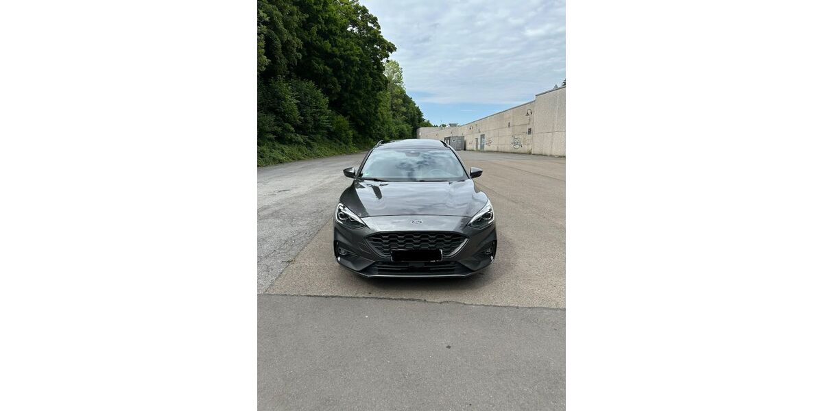 Ford Focus 118.000 km 14.990 &euro; Marienheide 51709