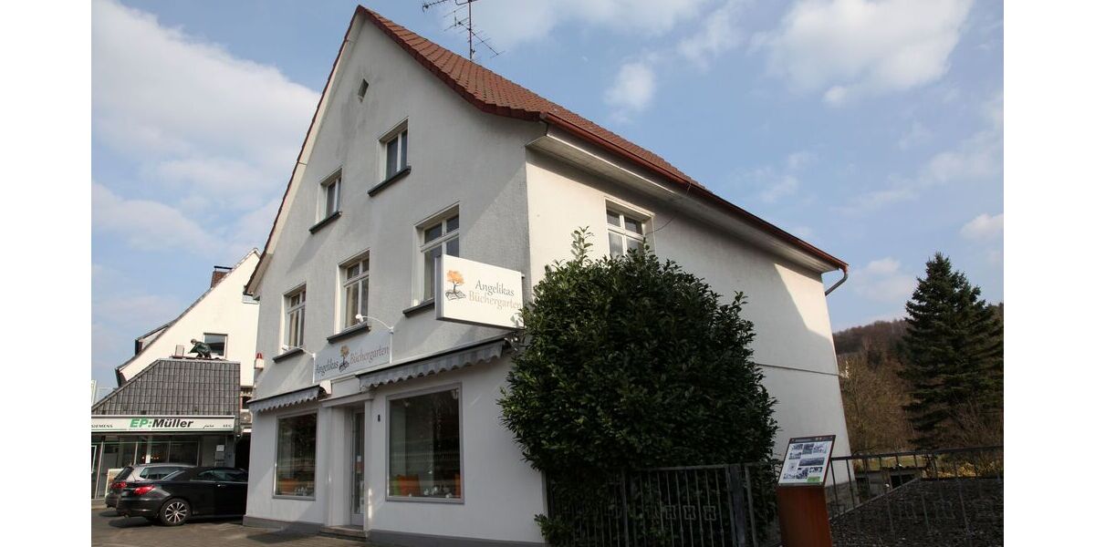 2 Häuser, 2 sanierte Ladenlokale, 3 Wohnungen, 2290qm Grund, TopLage, provisionsfrei - Einfamilienhaus Ruppichteroth Buch | Angebot:27117664