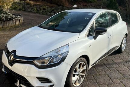 Renault Clio 102.000 km 9.800 &euro; Gummersbach 51647