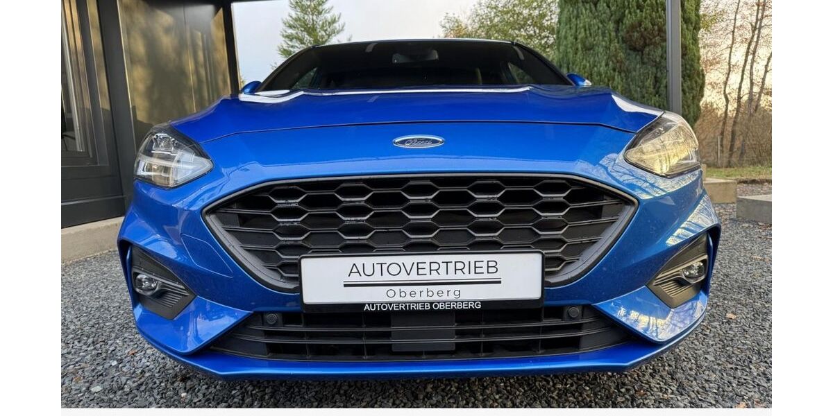 Ford Focus 66.000 km 15.990 &euro; Waldbröl 51545