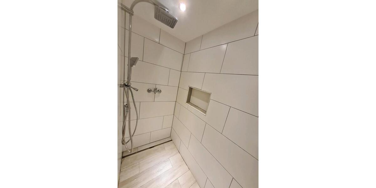 Erdgeschoßwohnung Wissen - 5 Zimmer, 140 m&sup2;, 850&euro; | Angebot:25991989