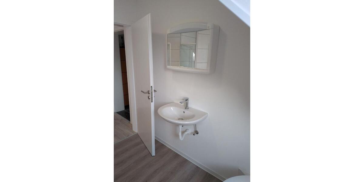 Dachgeschoßwohnung Freudenberg - 3 Zimmer, 64 m&sup2;, 608&euro; | Angebot:26147175