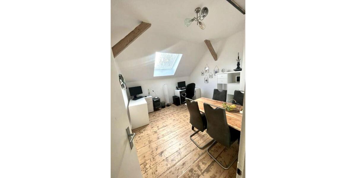 Dachgeschoßwohnung Engelskirchen - 4 Zimmer, 90 m&sup2;, 1.040&euro; | Angebot:26040267