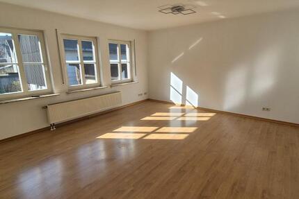 Wohnung Drolshagen - 3 Zimmer, 85 m&sup2;, 680&euro; | Angebot:25721913