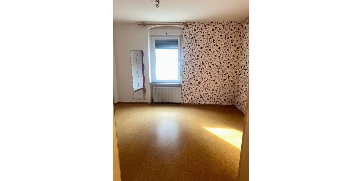 Erdgeschoßwohnung Plettenberg - 4 Zimmer, 157 m&sup2;, 850&euro; | Angebot:24996620