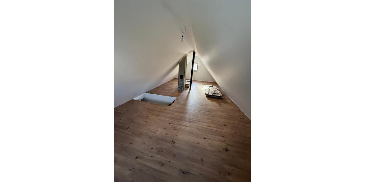 Einfamilienhaus Morsbach - 3 Zimmer, 122 m&sup2;, 1.950&euro; | Angebot:25176387