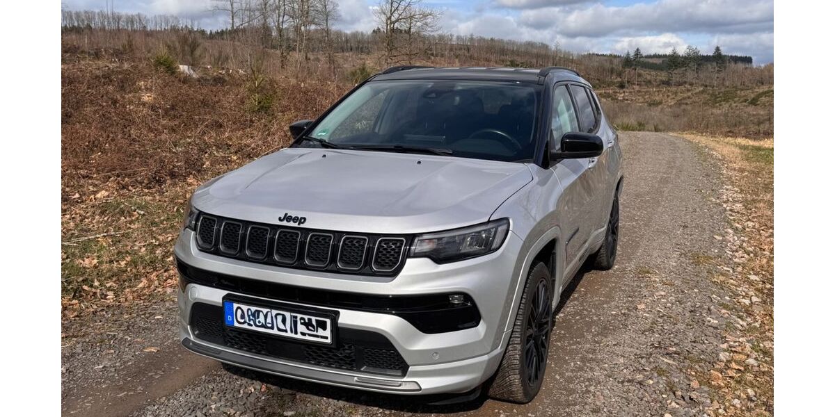 Jeep Compass 83.400 km 20.900 &euro; Olpe 57462