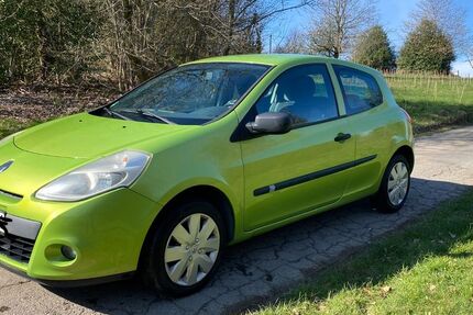 Renault Clio 162.000 km 2.600 &euro; Gummersbach 51647