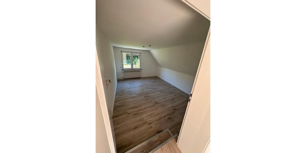 Mehrfamilienhaus, Wohnhaus Gummersbach Hepel - 8 Zimmer, 170 m&sup2;, 400.000&euro; | Angebot:27517794